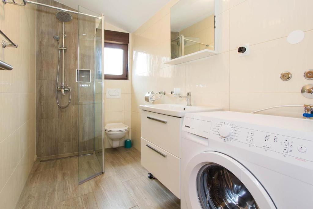 Villa Patricija-Apartmani Poreč Kültér fotó